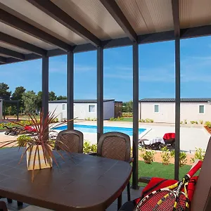 Ferienpark Adria Mobile Homes In Kastanija